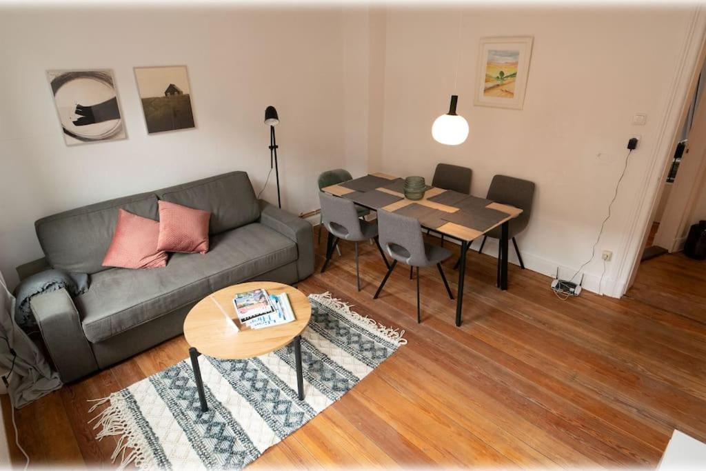 Altbaucharme! 2Zimmer, Zentral Und 24H Check-In Kiel Eksteriør bilde